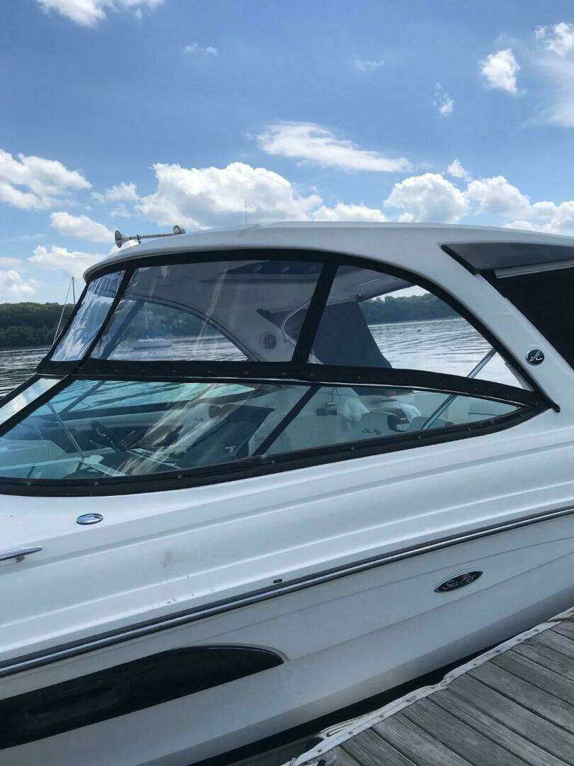 2014 Sea Ray SLX 350 - Image 2