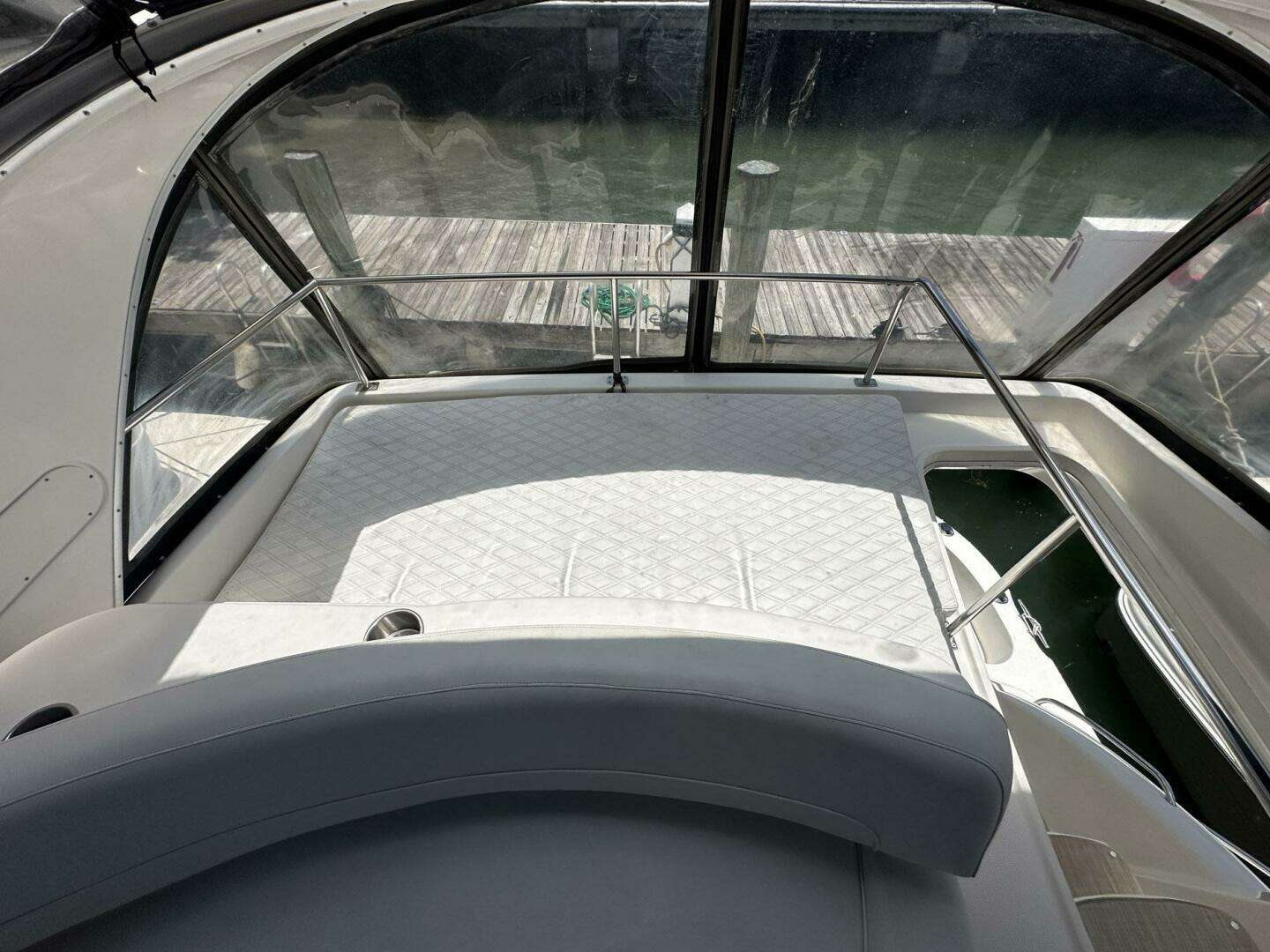2007 Meridian 411 Sedan Bridge - Image 11