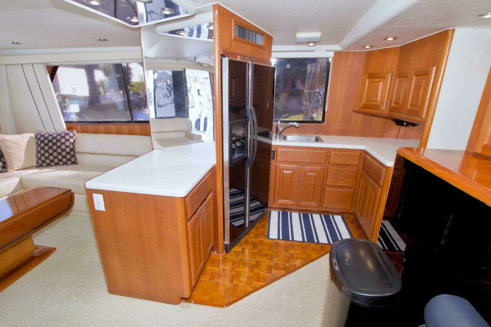 1990 Viking 53 Convertible - Image 54