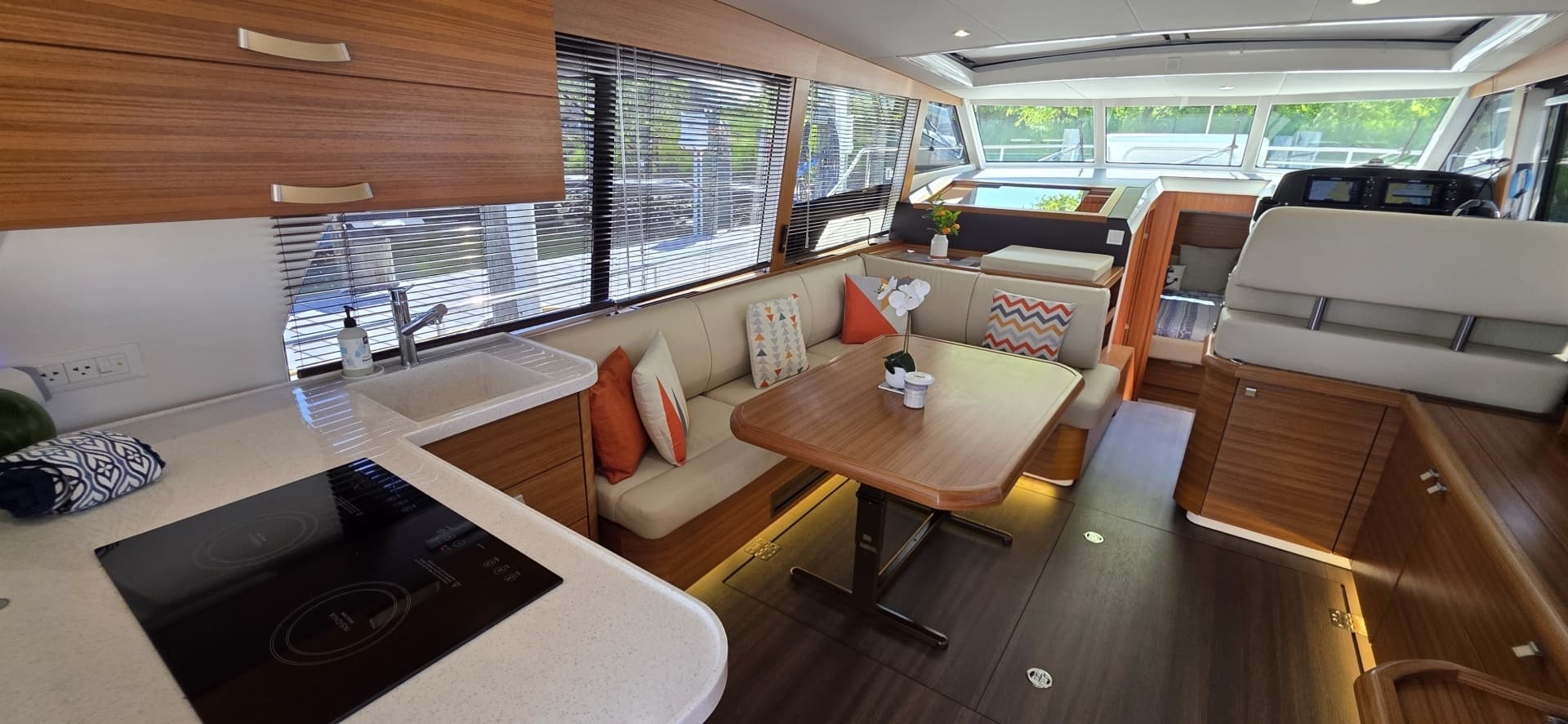 2023 Greenline 40 Hybrid - Image 17