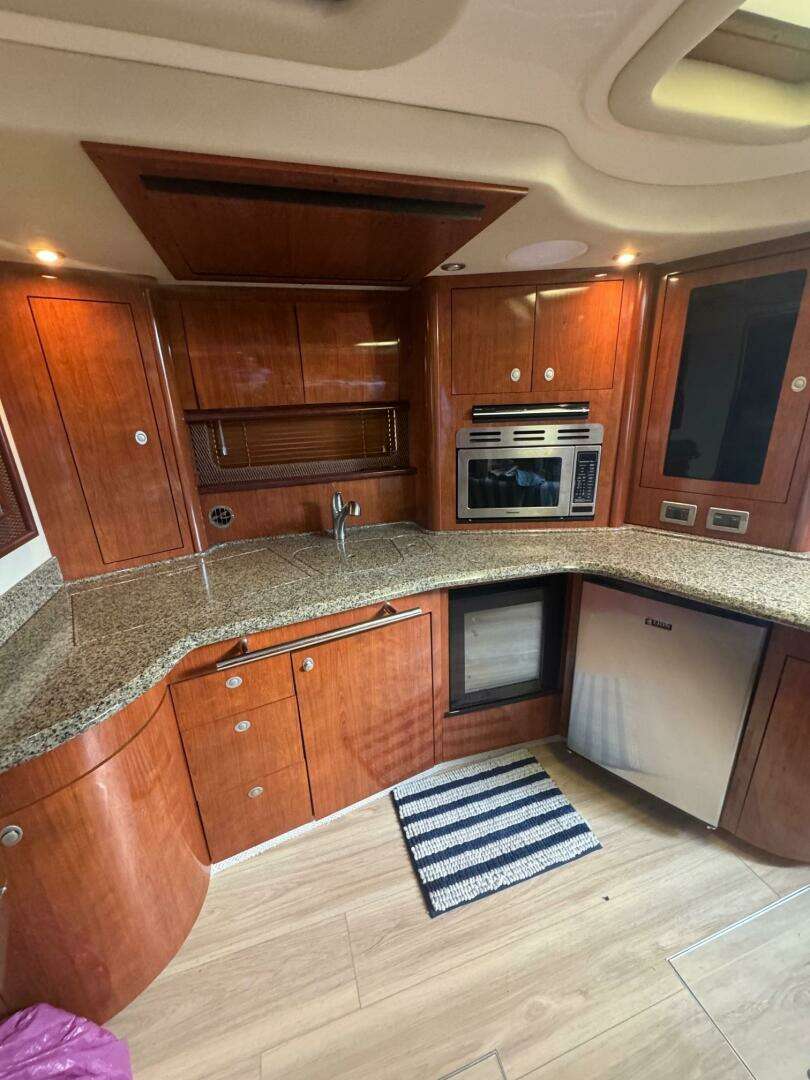 2005 Sea Ray Sundancer - Image 19