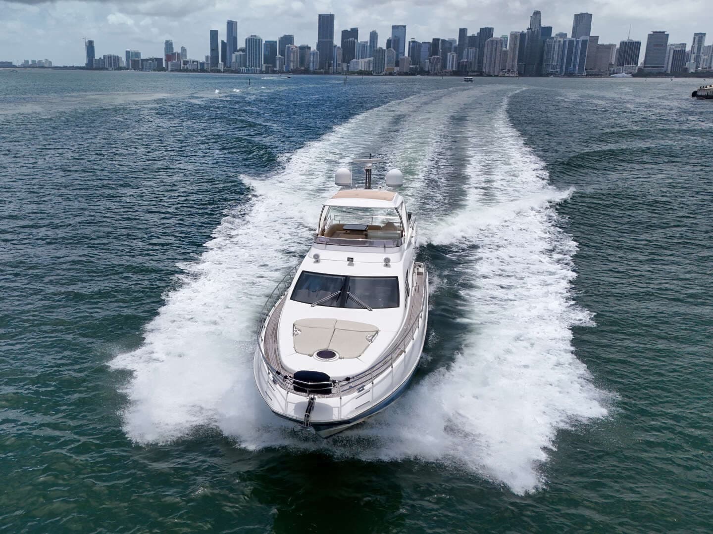 2012 Azimut 64 FLY - Image 27