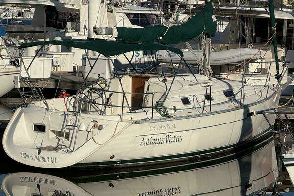 1998 Beneteau — - Image 1