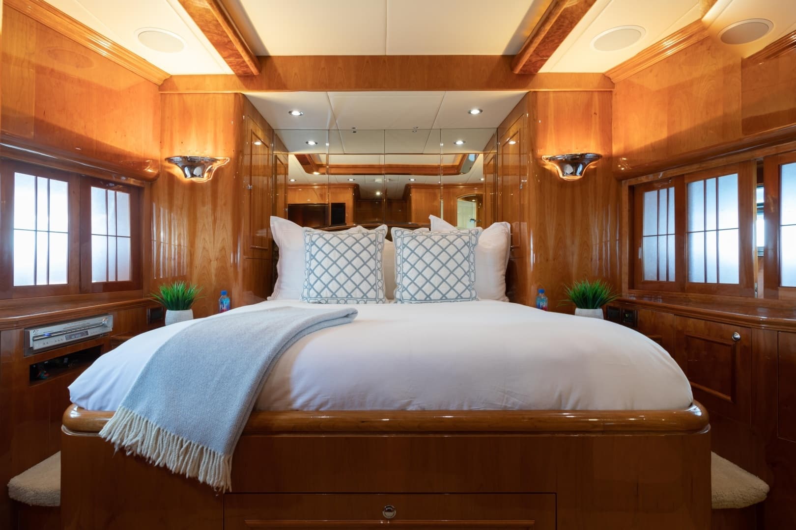 2007 Horizon Elegance 82 - Image 28