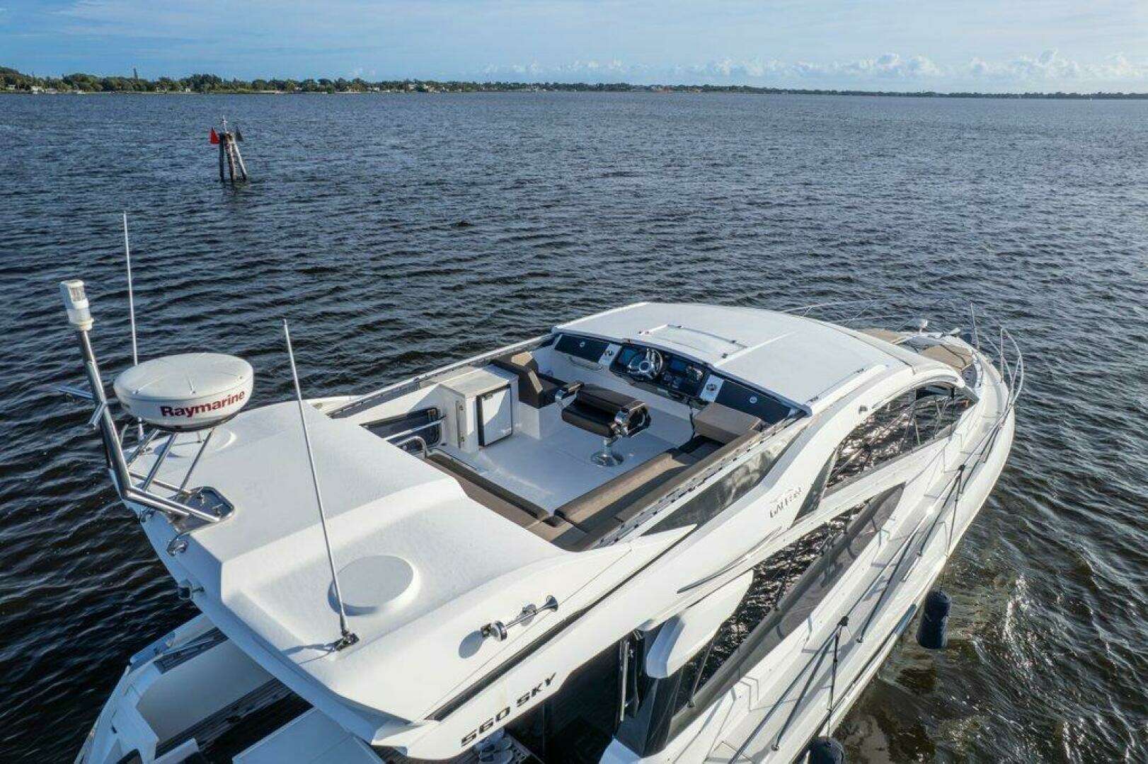 2017 Galeon 560 Sky - Image 6