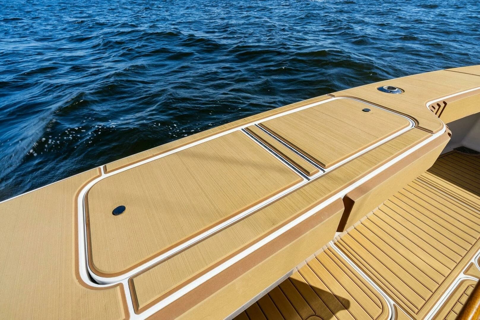 2002 Viking 65 Convertible - Image 17