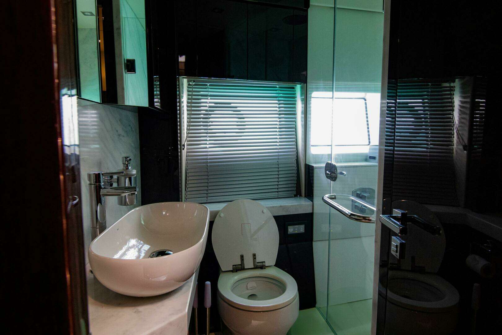 2018 Sunseeker Manhattan 66 - Image 22