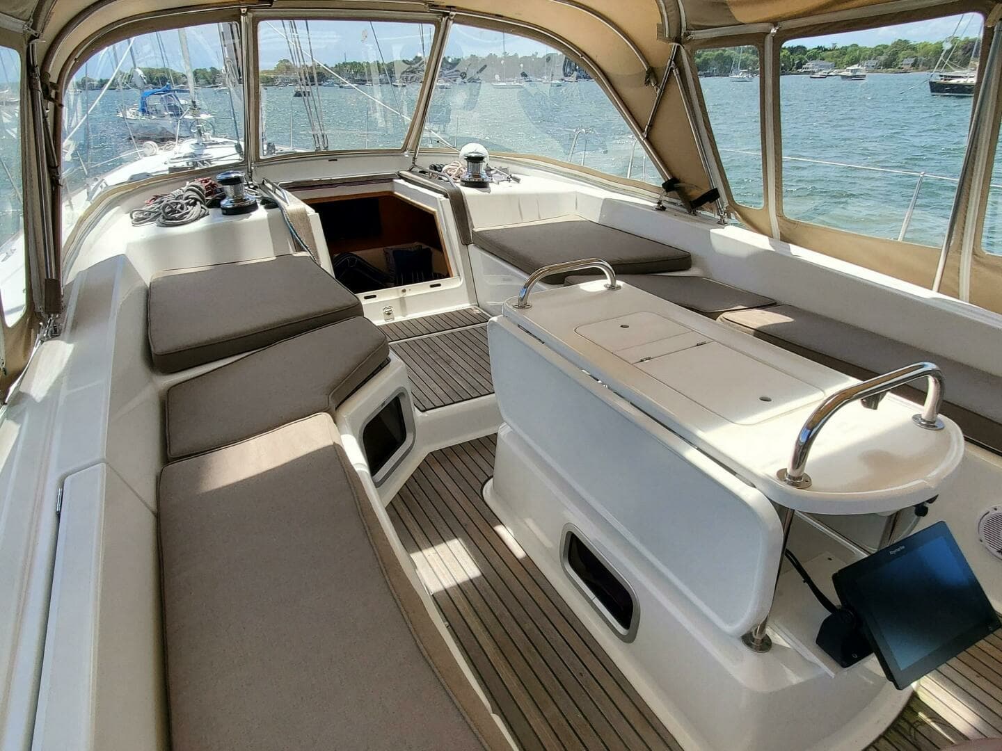 2012 Jeanneau 53 - Image 19