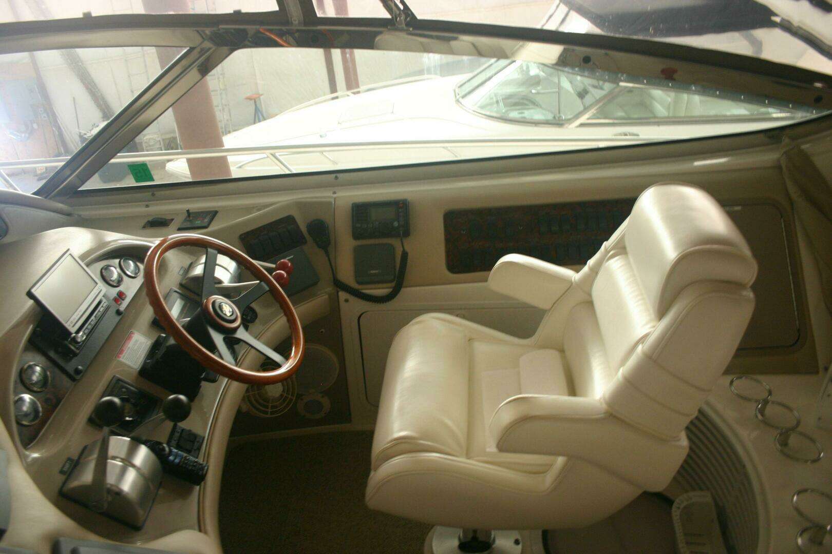 1998 Sea Ray 540 Sundancer - Image 25