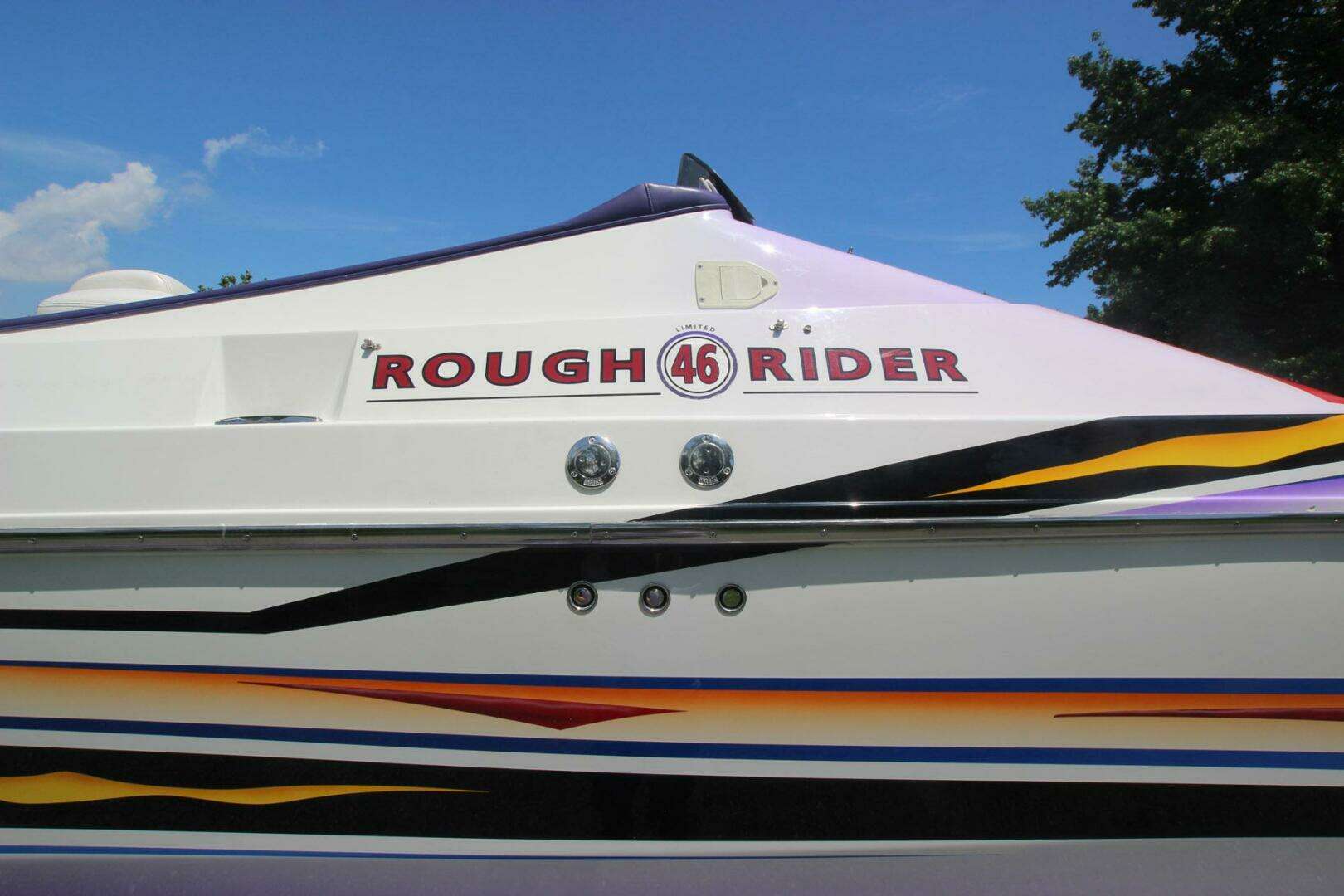 2001 Cigarette Rough Rider - Image 10