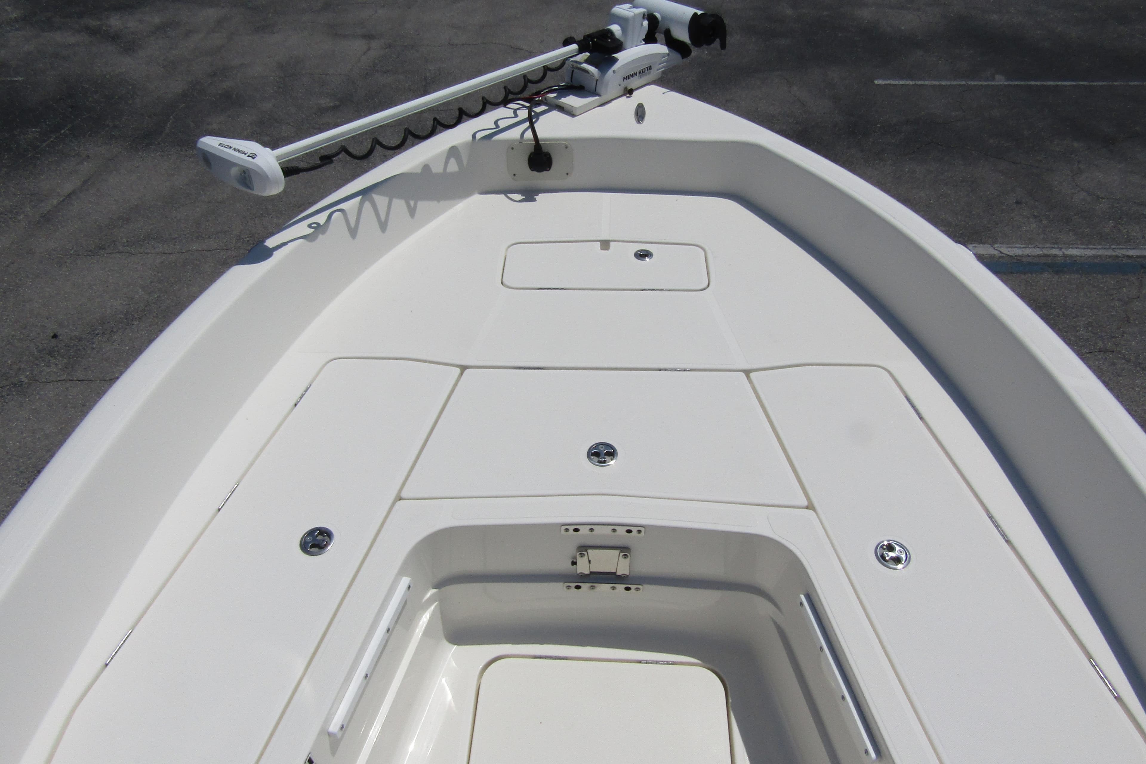 2022 Skeeter SX2550 Fish boat deck with trolling motor, spacious layout.