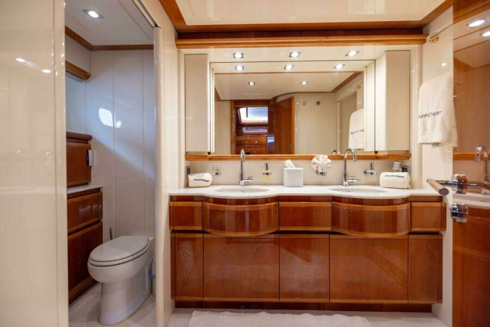 2001 Ferretti Yachts 94 Raised Pilothouse - Image 14