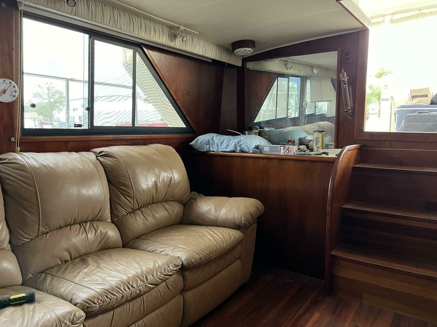 1987 Californian 42 Motor Yacht - Image 3