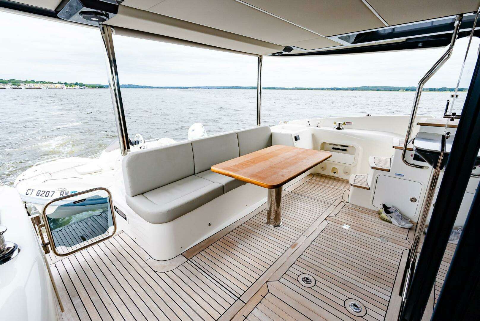 2023 Absolute 52 Navetta - Image 12