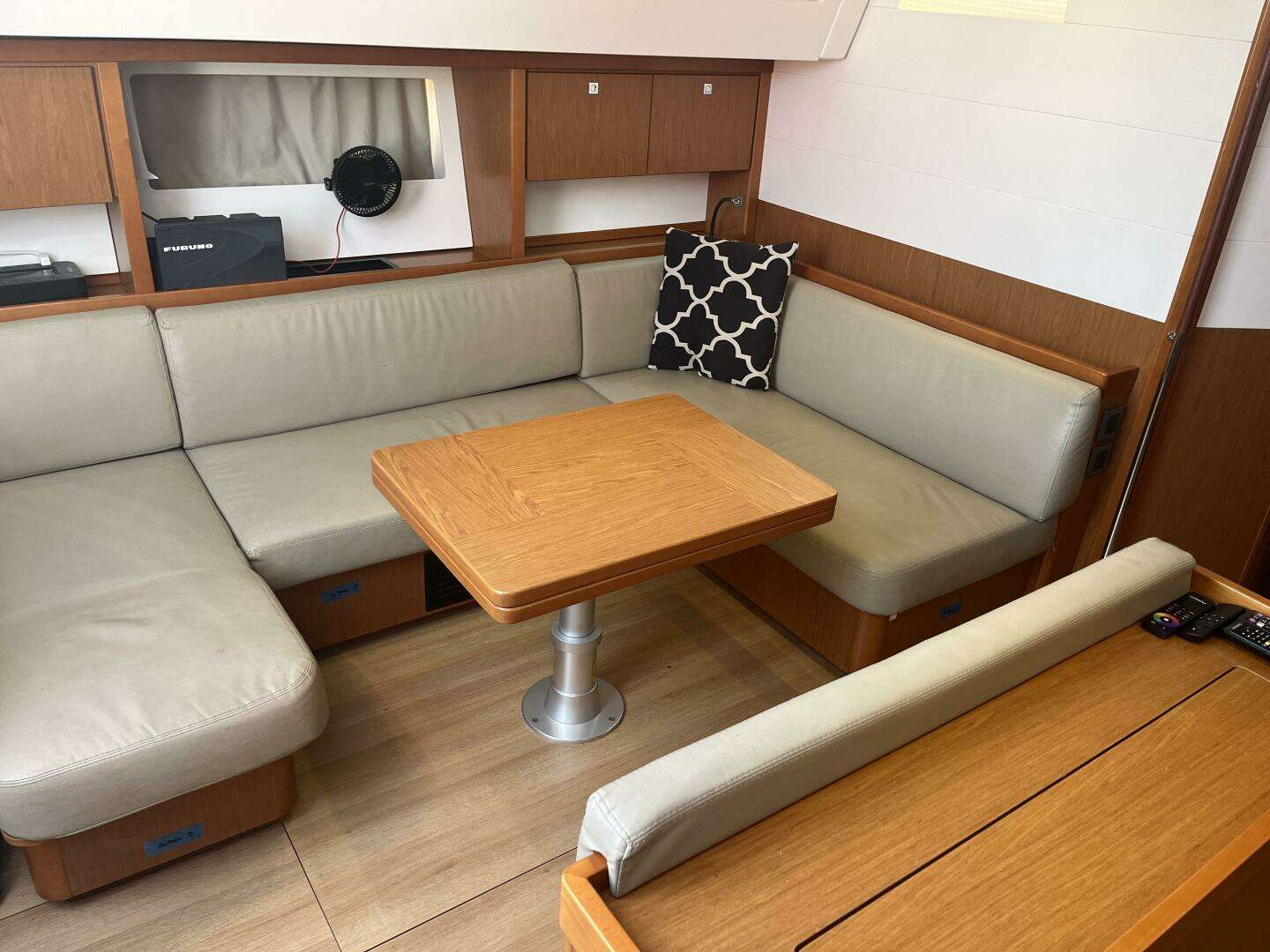 2014 Beneteau Sense 50 - Image 8