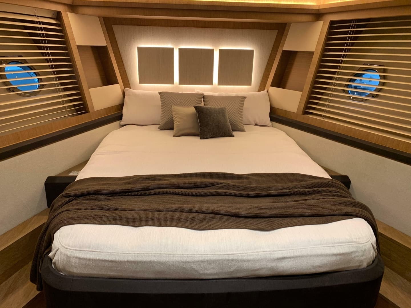 2018 Monte Carlo Yachts MCY 65 - Image 49