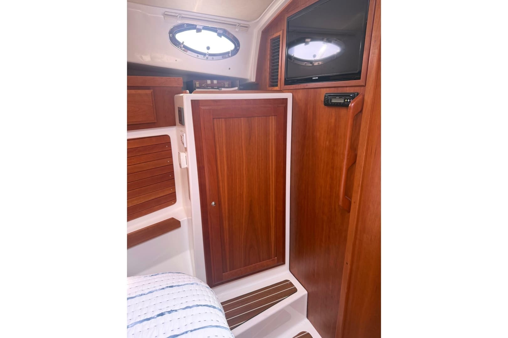 2018 Back Cove 41 - Image 28
