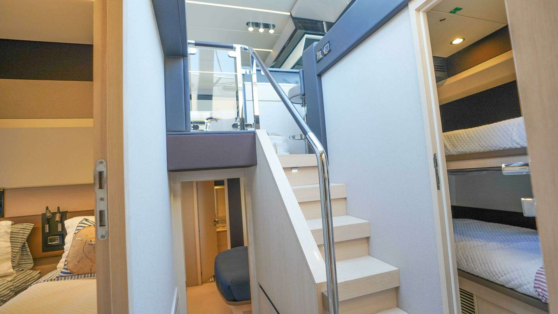 2017 Azimut 66 Flybridge - Image 37