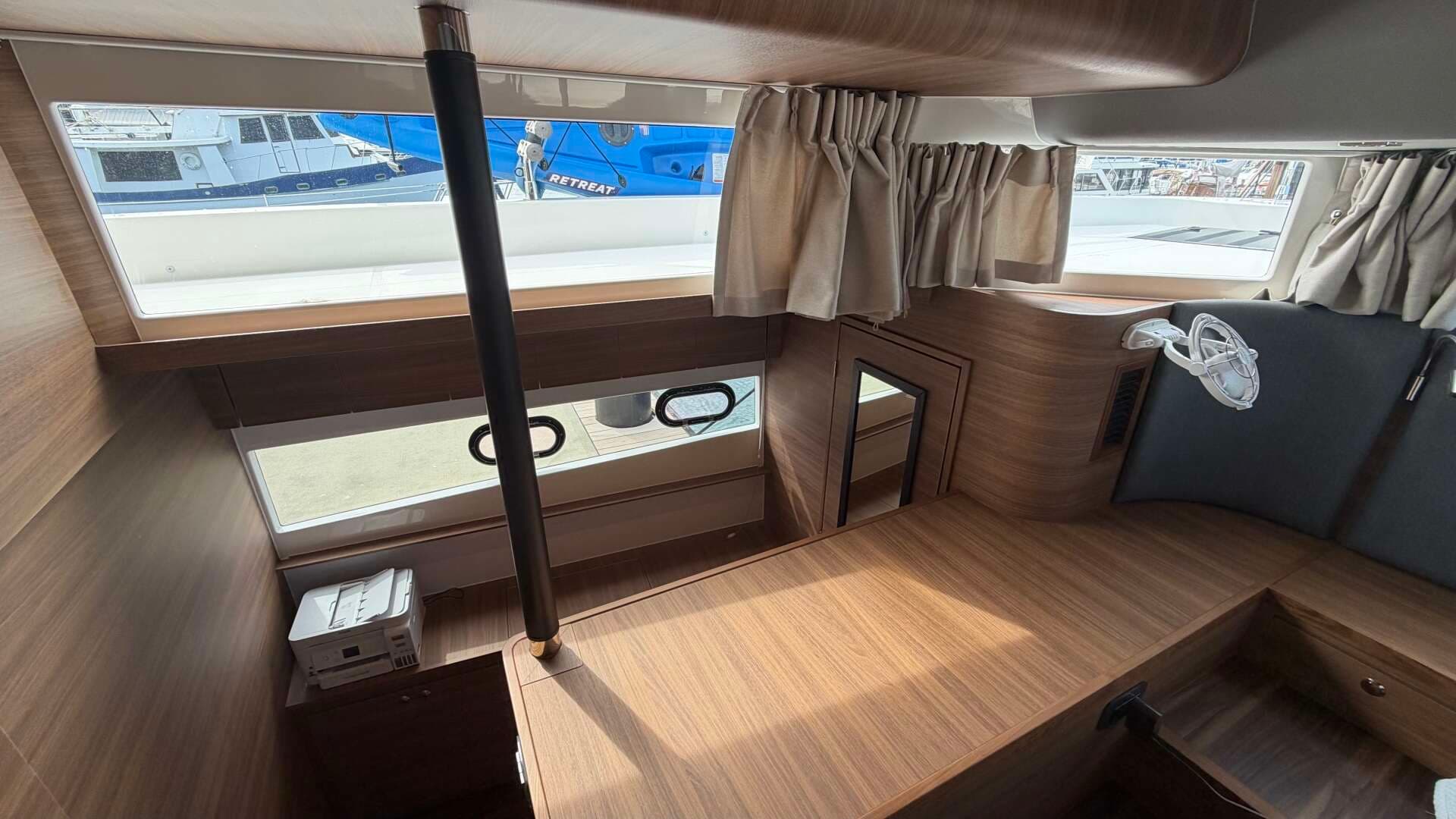 2025 Aquila 54 ENCLOSED BRIDGE - Image 82