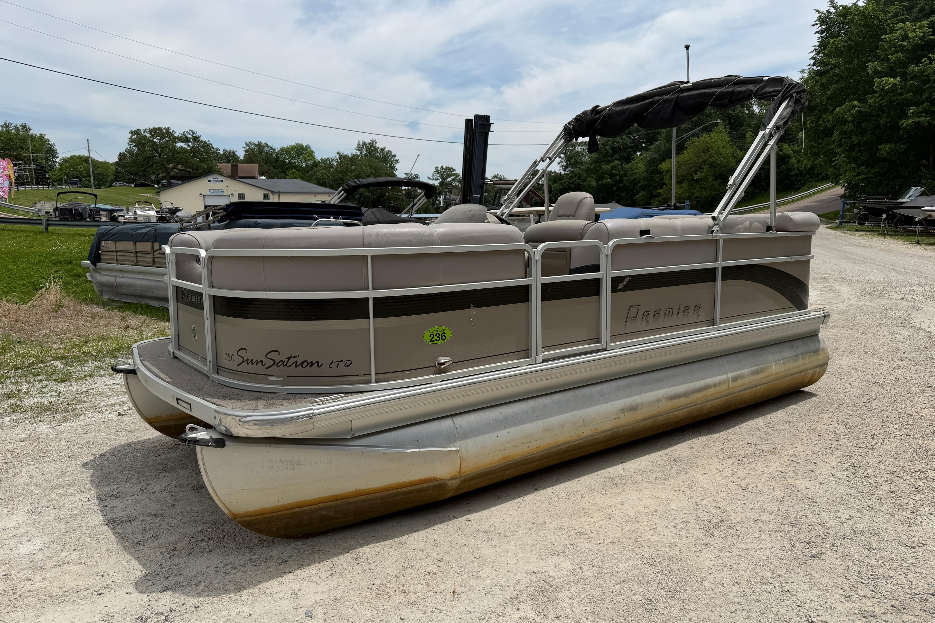 2009 Premier 180 SunSation