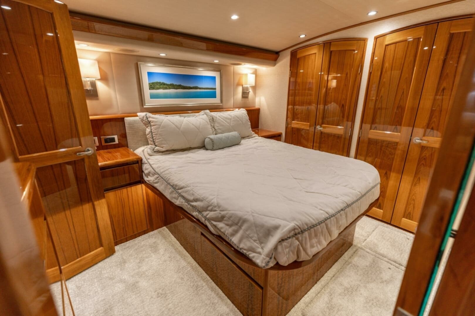 2015 Viking 62 Convertible - Image 3