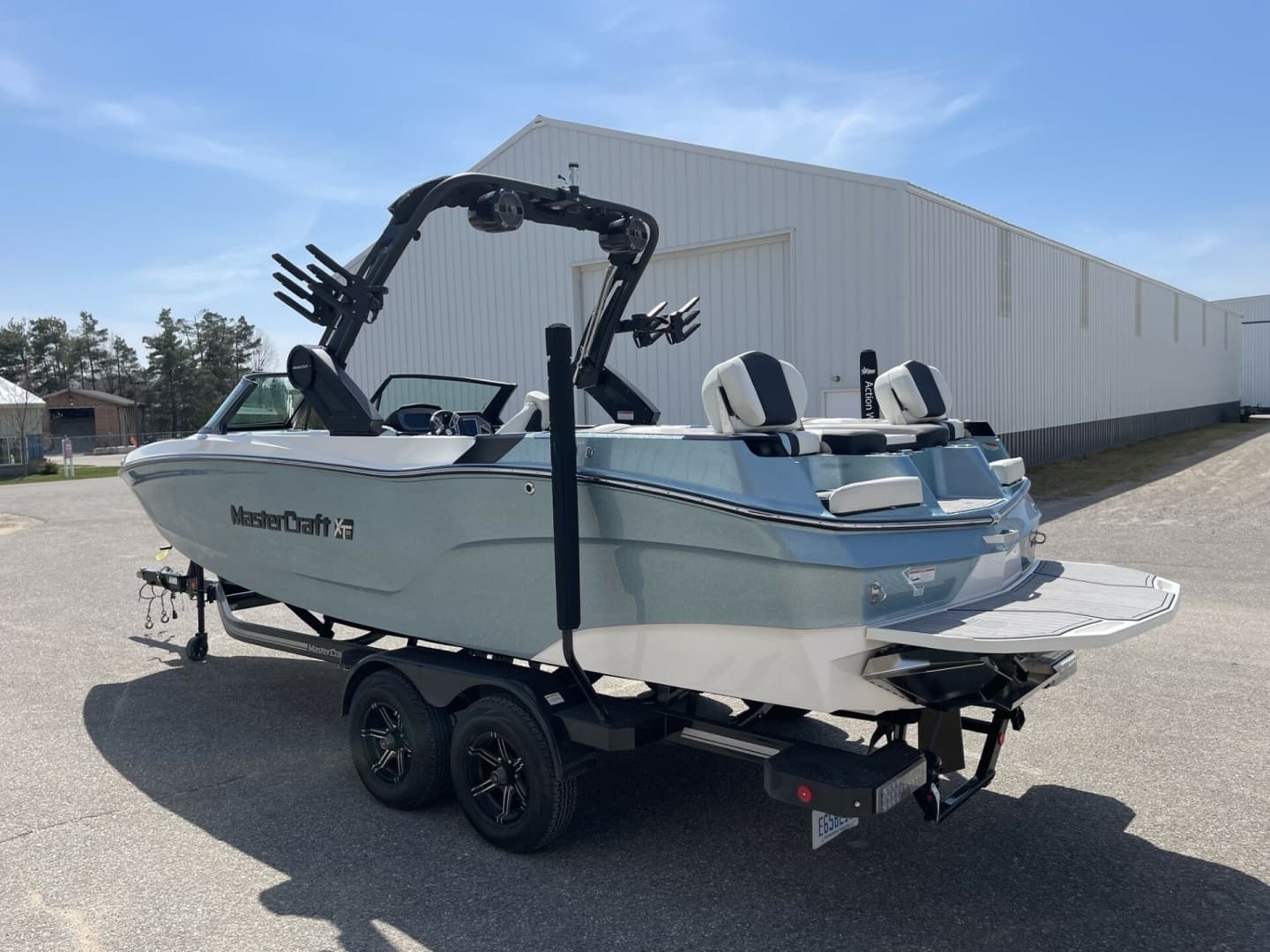 2022 Mastercraft XT24 - Image 2