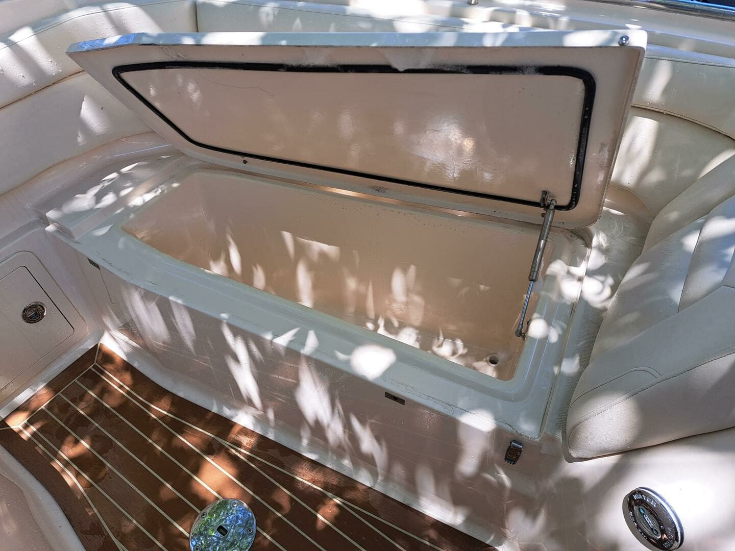 2018 Grady-White Freedom 285 - Image 11