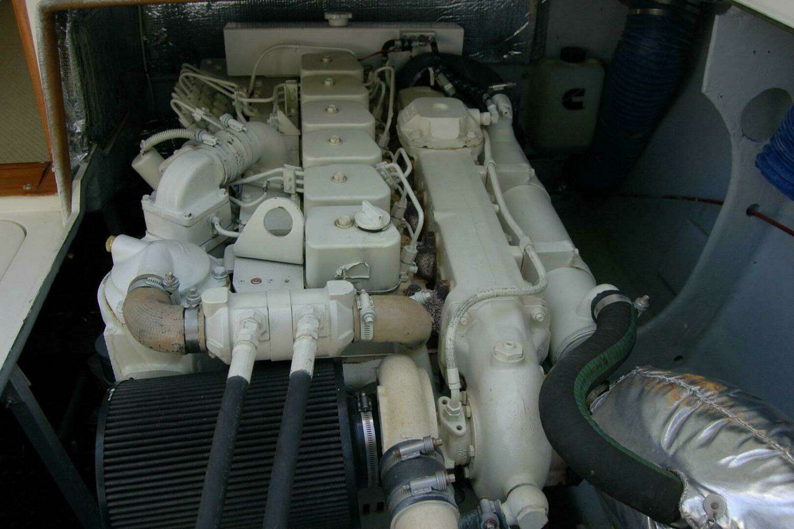 1987 Bertram 33 Sport Fisherman - Image 48