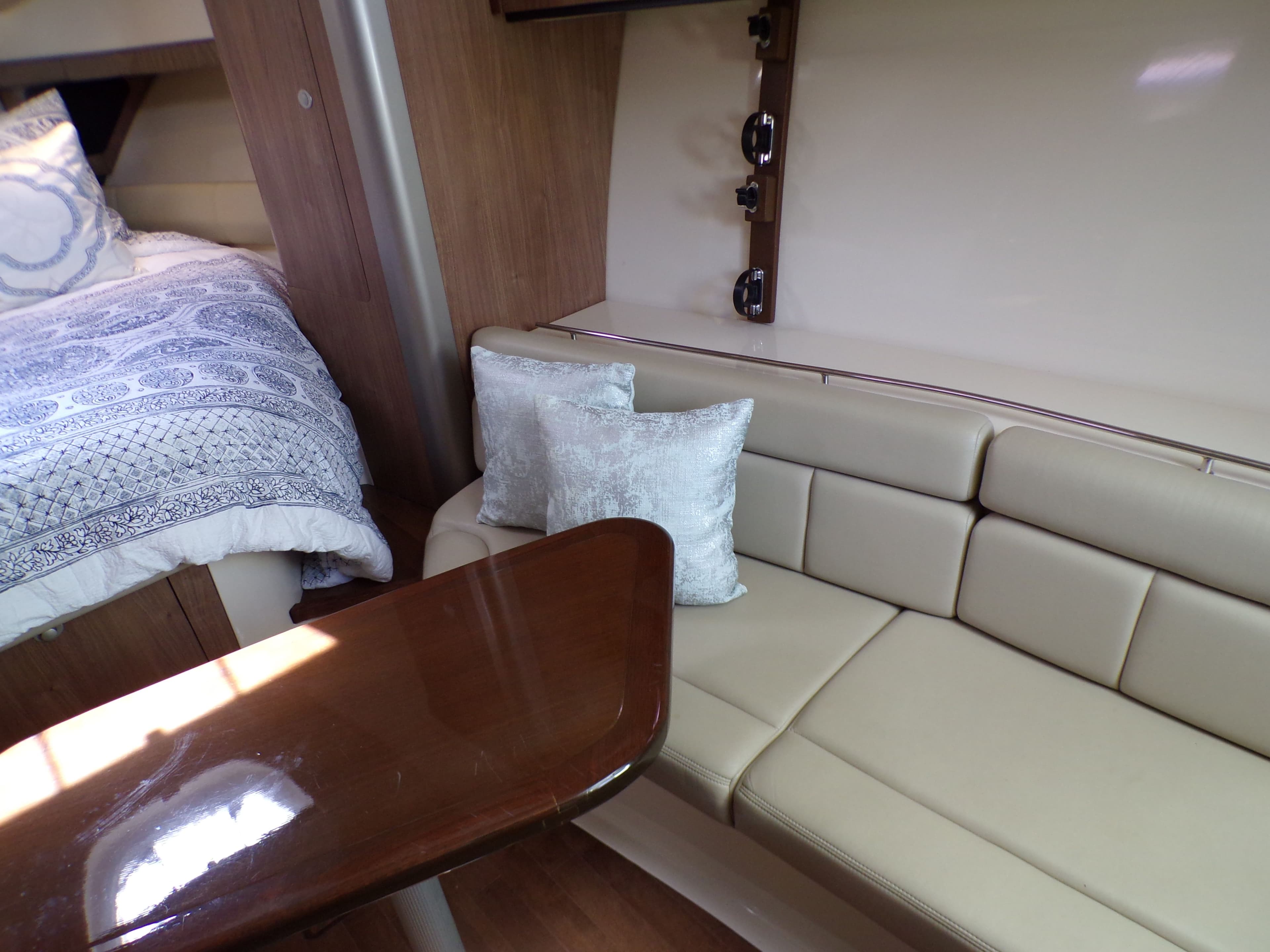 2014 Boston Whaler 345 Conquest - 82