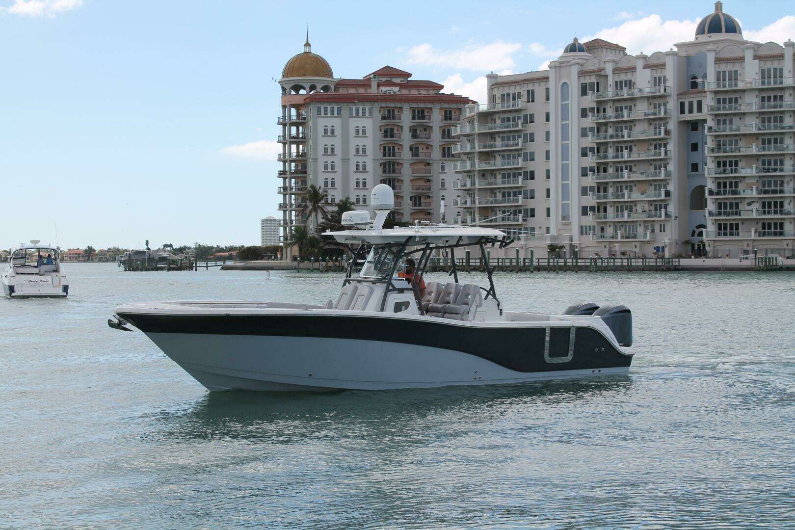 2018 Sea Fox 328 Commander - Image 3