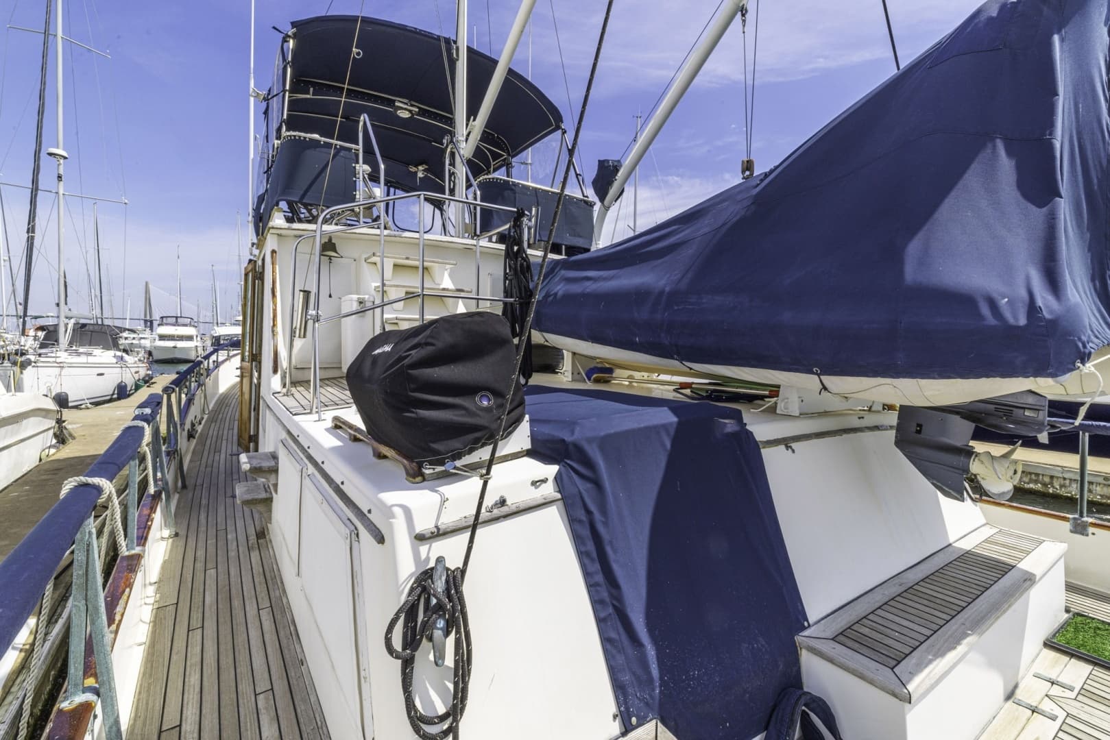 1983 Grand Banks 49 Classic - Image 39