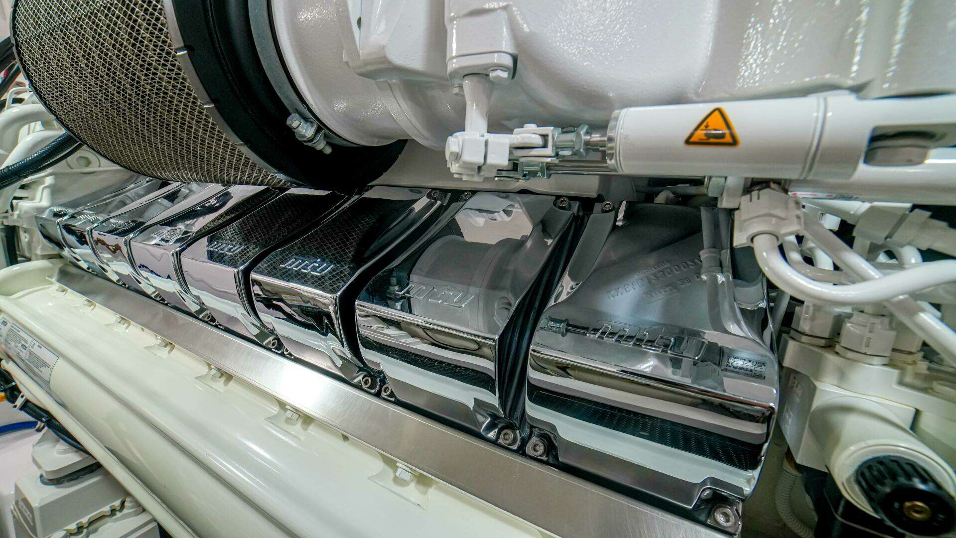 2023 Viking 72 Convertible - Image 107