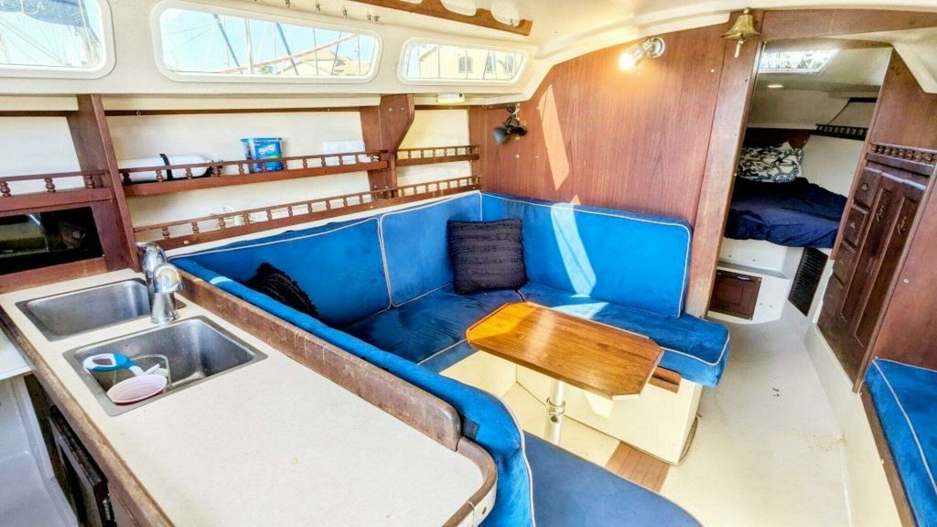 1984 Catalina 30 - Image 5