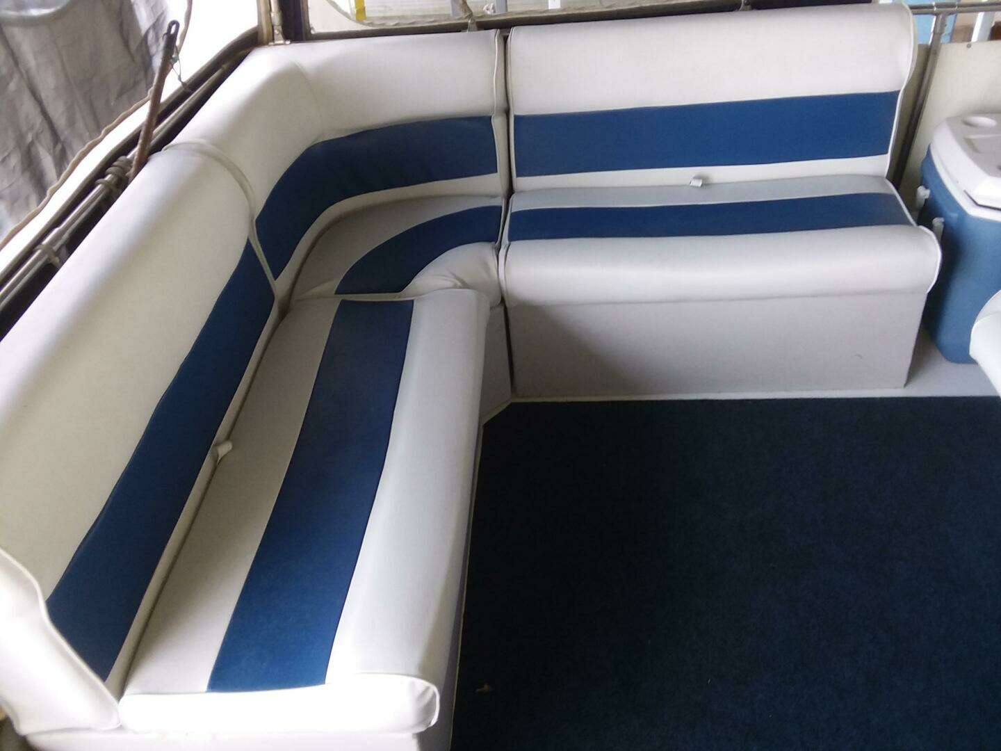 1979 Chris-Craft Catalina 350 - Image 22