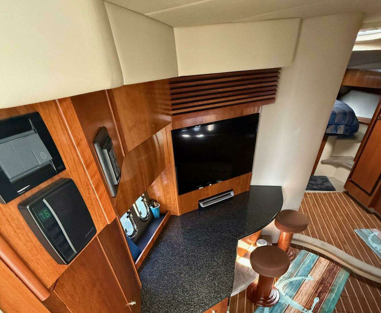 2006 Cruisers Yachts 420 Express - Image 15