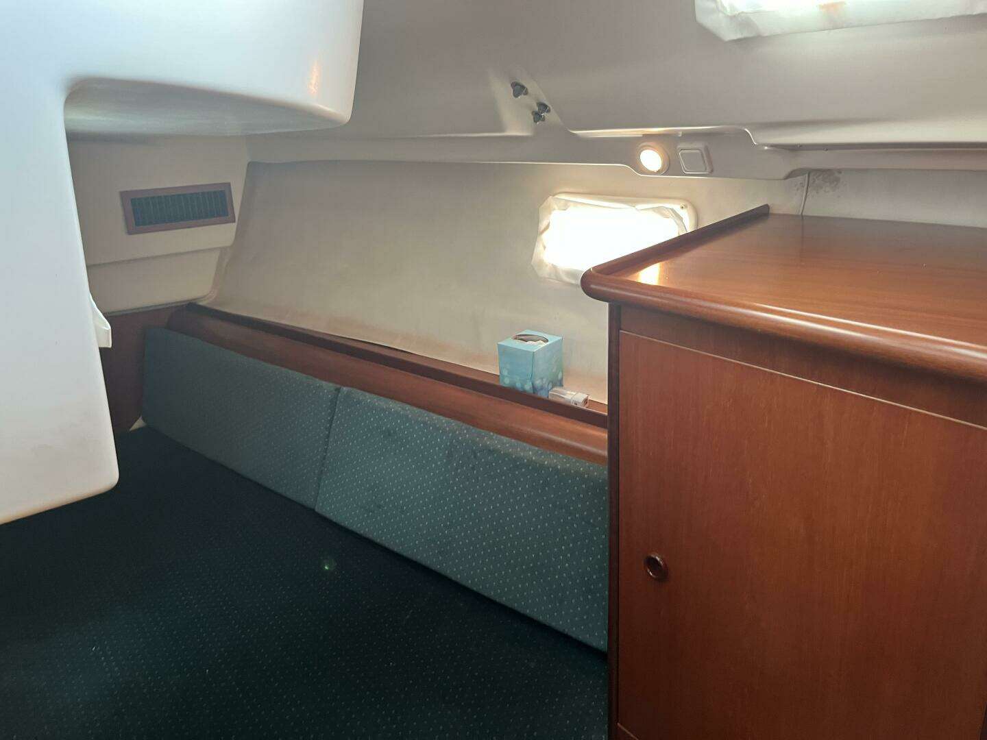 2001 Beneteau Oceanis 381 - Image 50