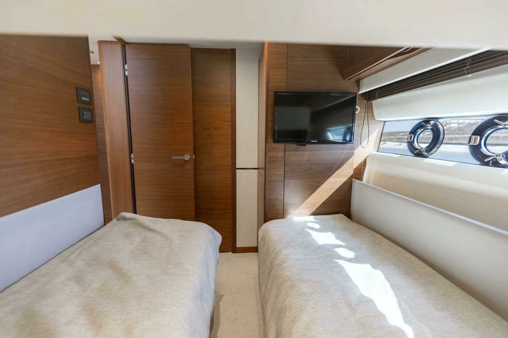 2019 Princess S65 - Image 46