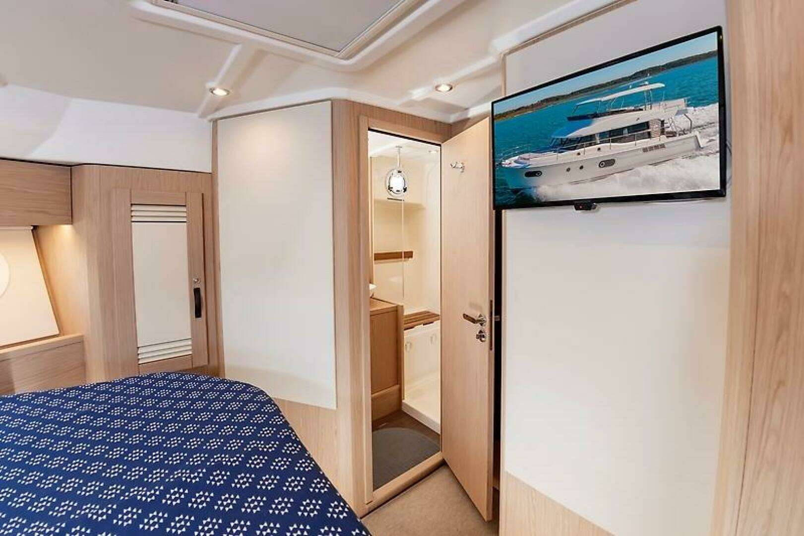 2022 Beneteau Swift Trawler - Image 37
