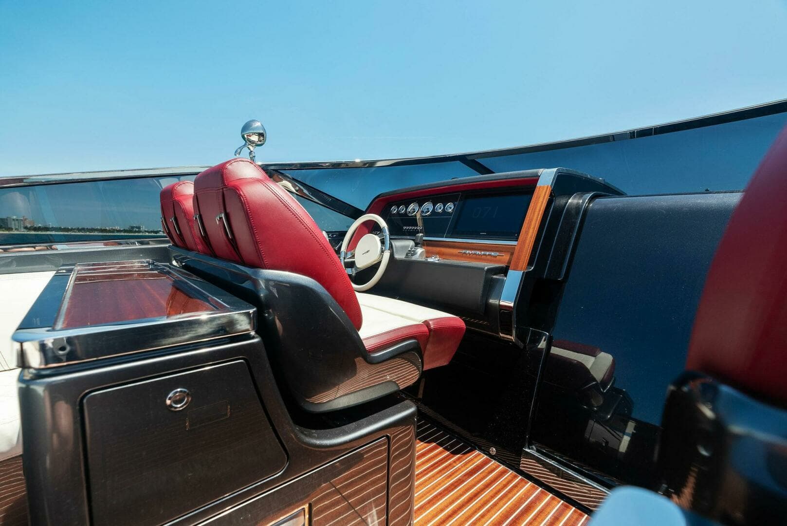 2022 Riva Rivamare - Image 8