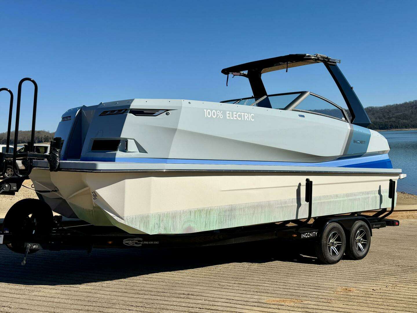 2023 Correct Craft Ingenity 23EL2 Electric Boat - Image 168