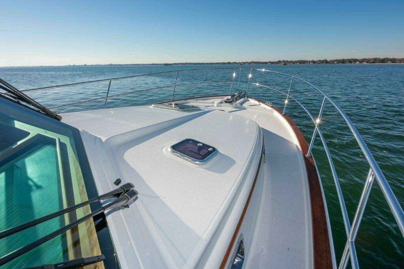 2024 Sabre 43  Salon Express - Image 14
