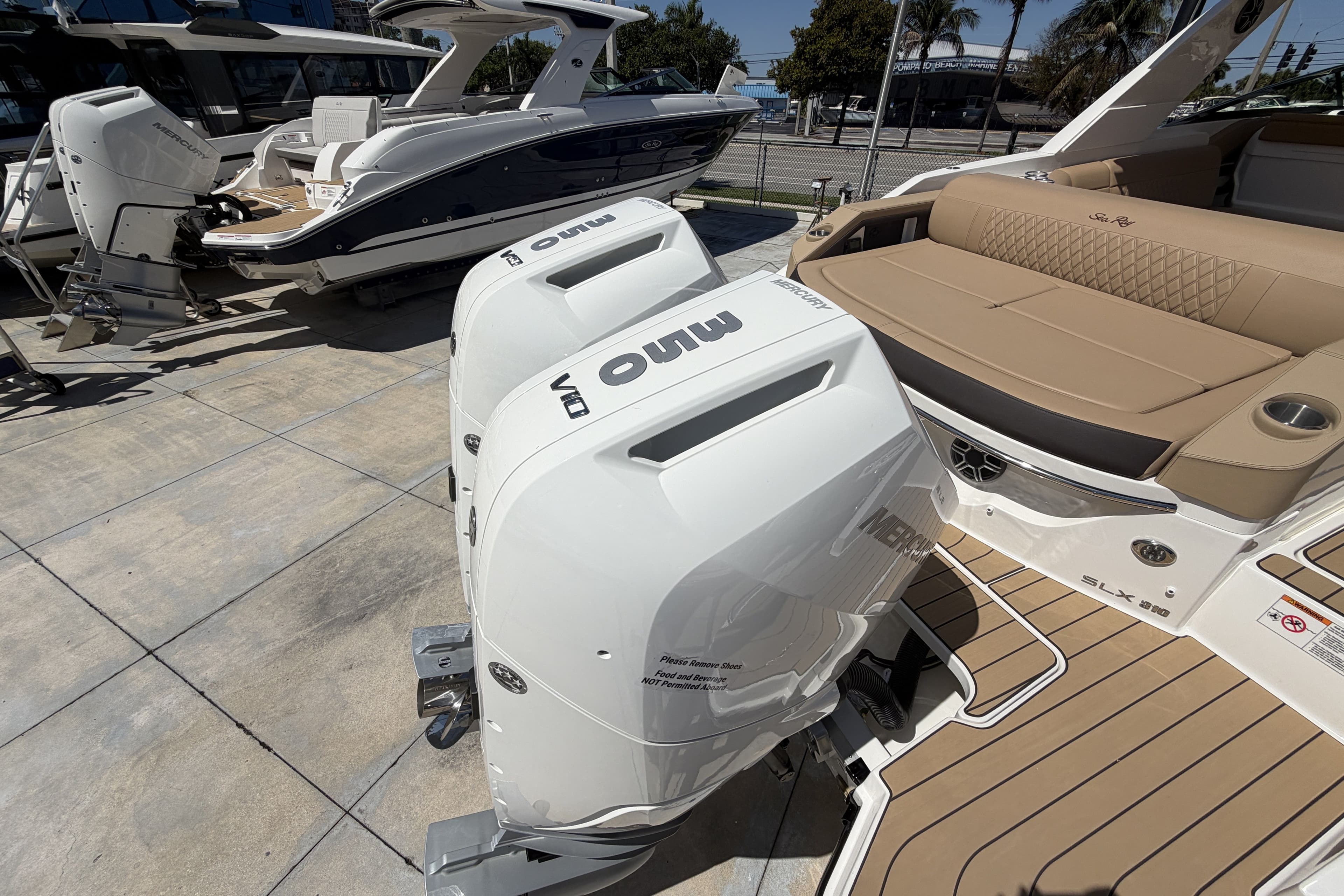 2026 Sea Ray SLX 310 Outboard - 7