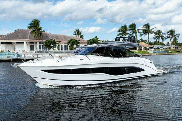 2021 Princess V55