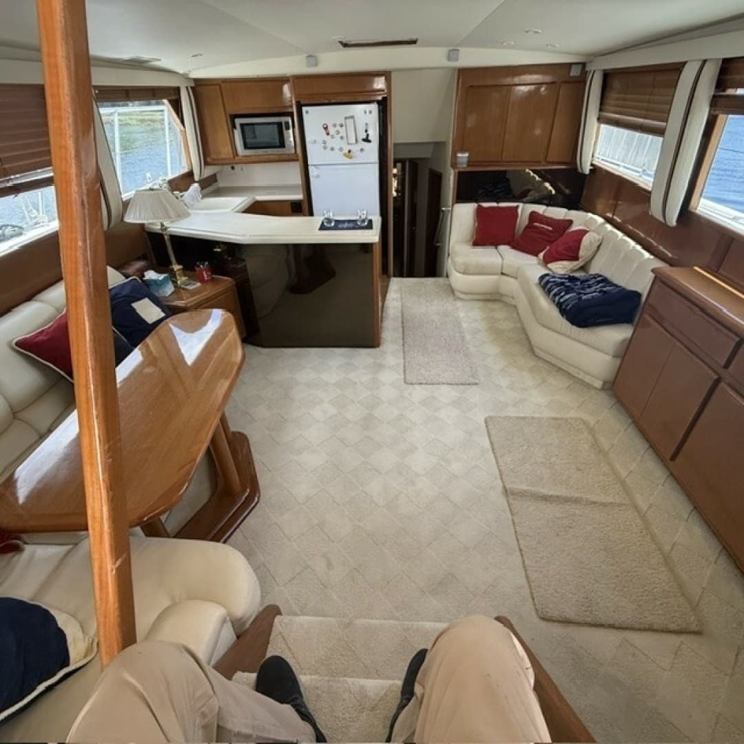 1998 Viking Motor Yacht - Image 12