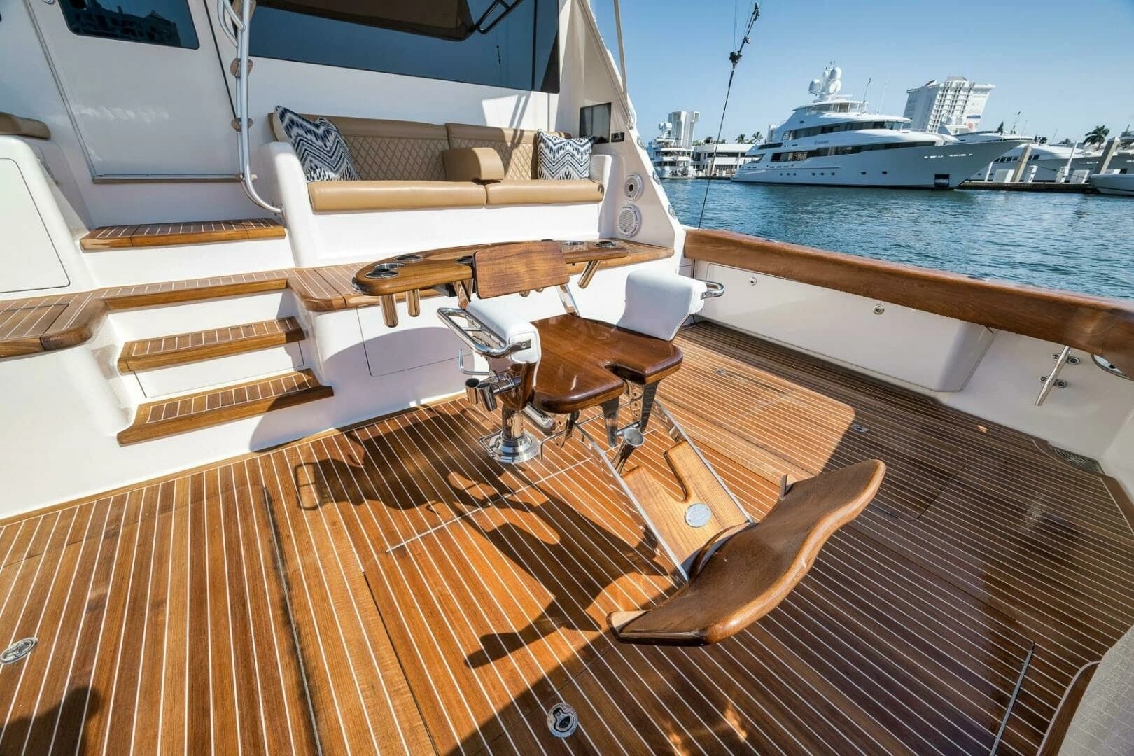 2011 Viking 76 Enclosed Bridge - Image 56