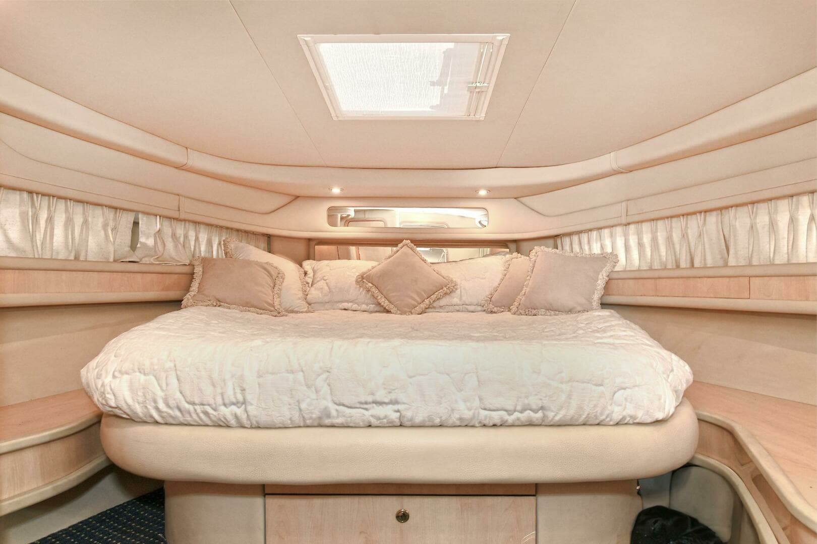 2000 Sea Ray 460 Sundancer - Image 37