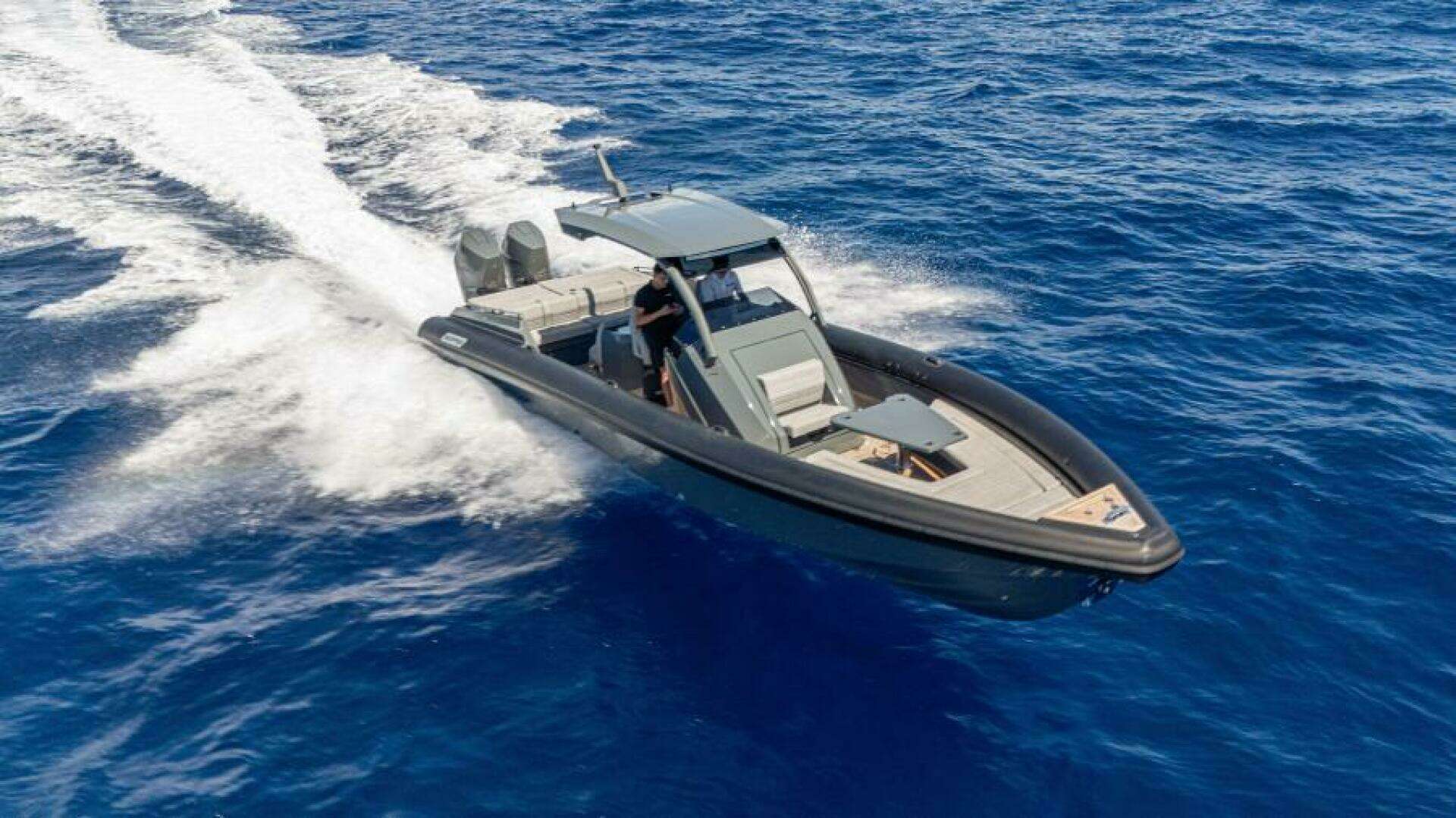 2025 Skipper 38 Sunbed - Image 6