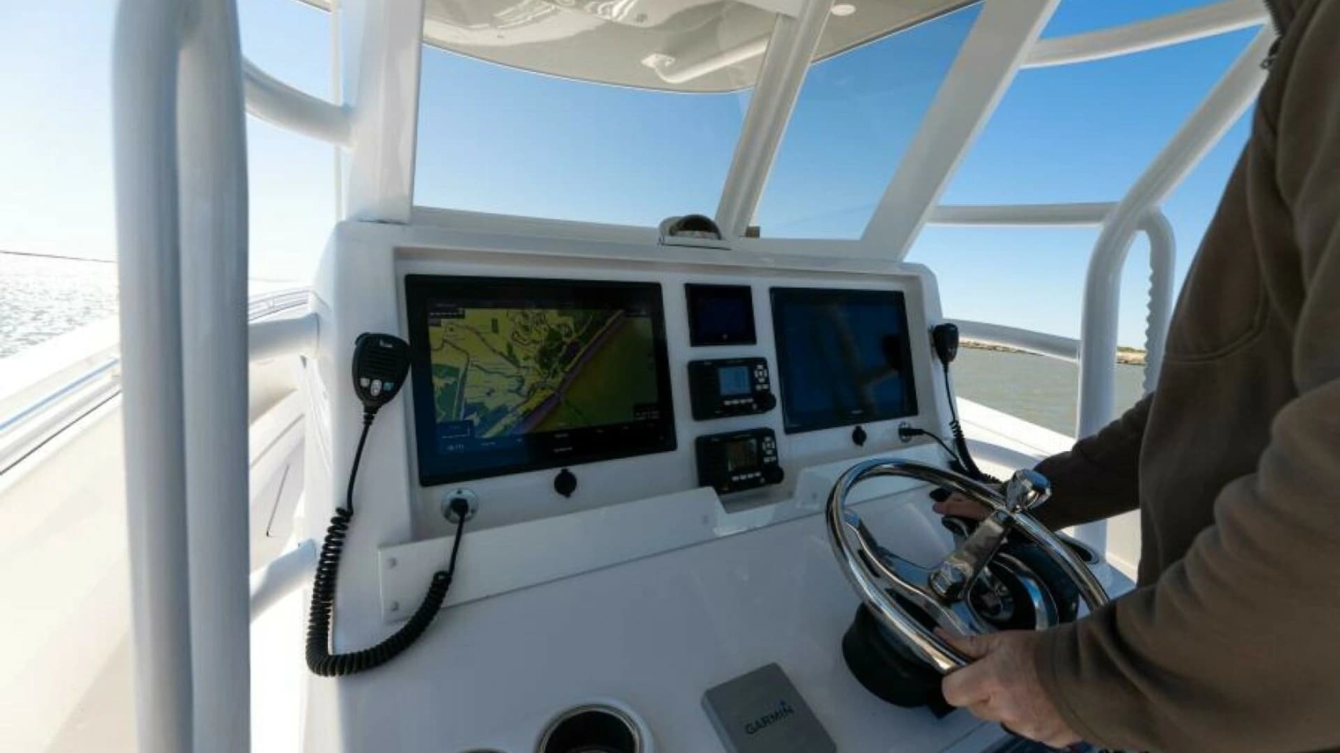 2019 Invincible 39 Open - Image 31