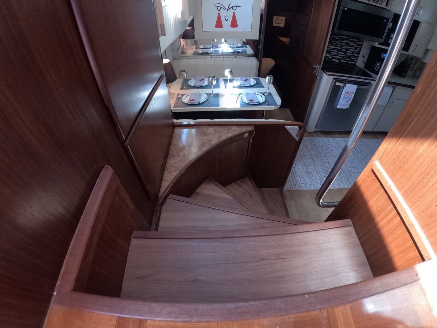 1987 Hatteras Motor Yacht - Image 11