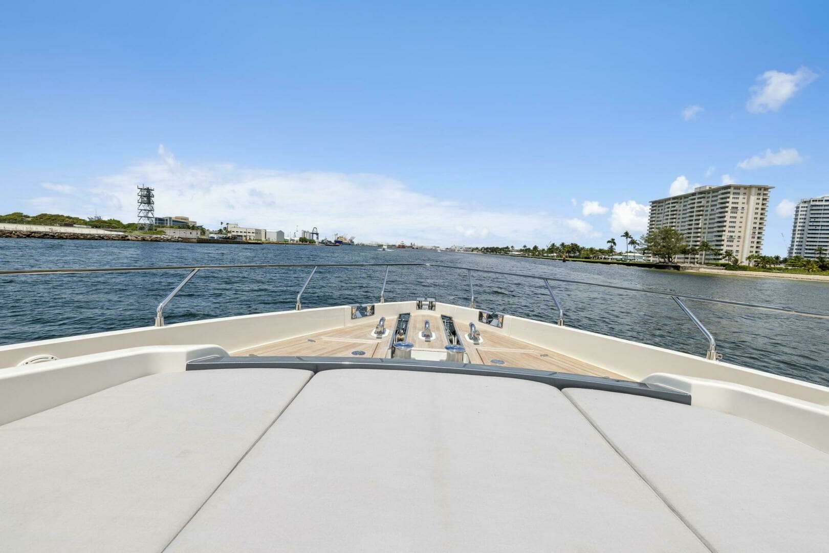 2021 Ferretti Yachts 850 - Image 9